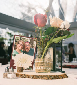 Centerpieces Styles that fit your personality! Centerpiece styles for your wedding